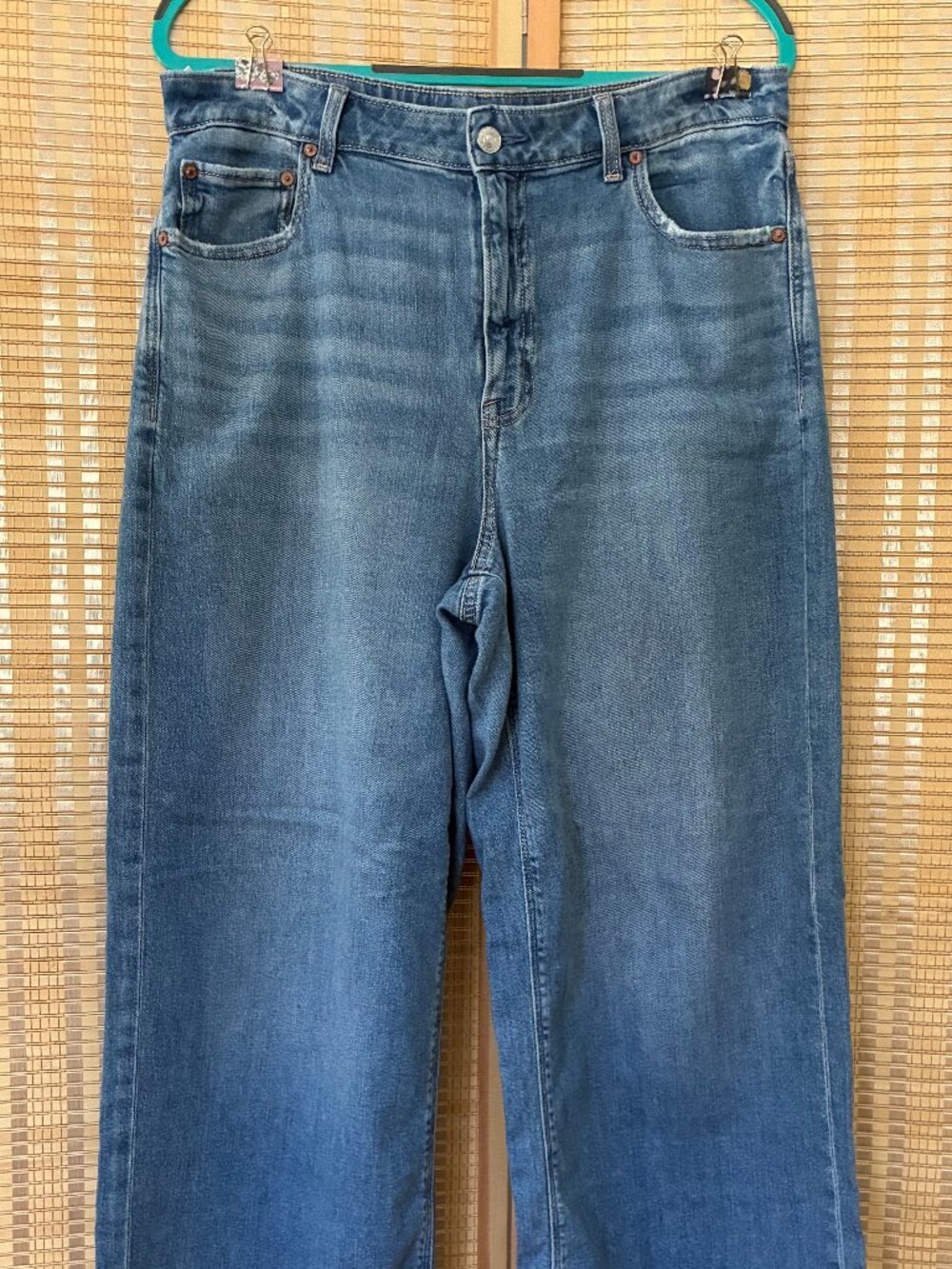 American Eagle Super High-Rise Baggy Wide Leg Jeans - Picture 2 of 7